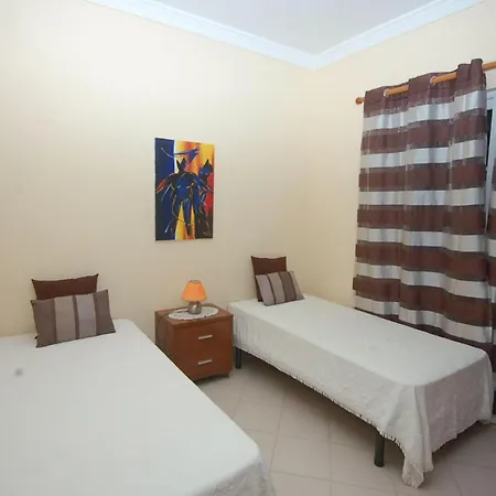Villa With Private Pool For Families * Quarteira
